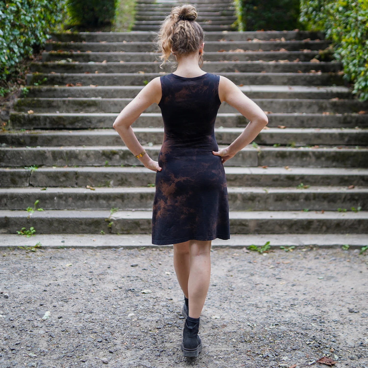 Acid Wash Kleid von hinten